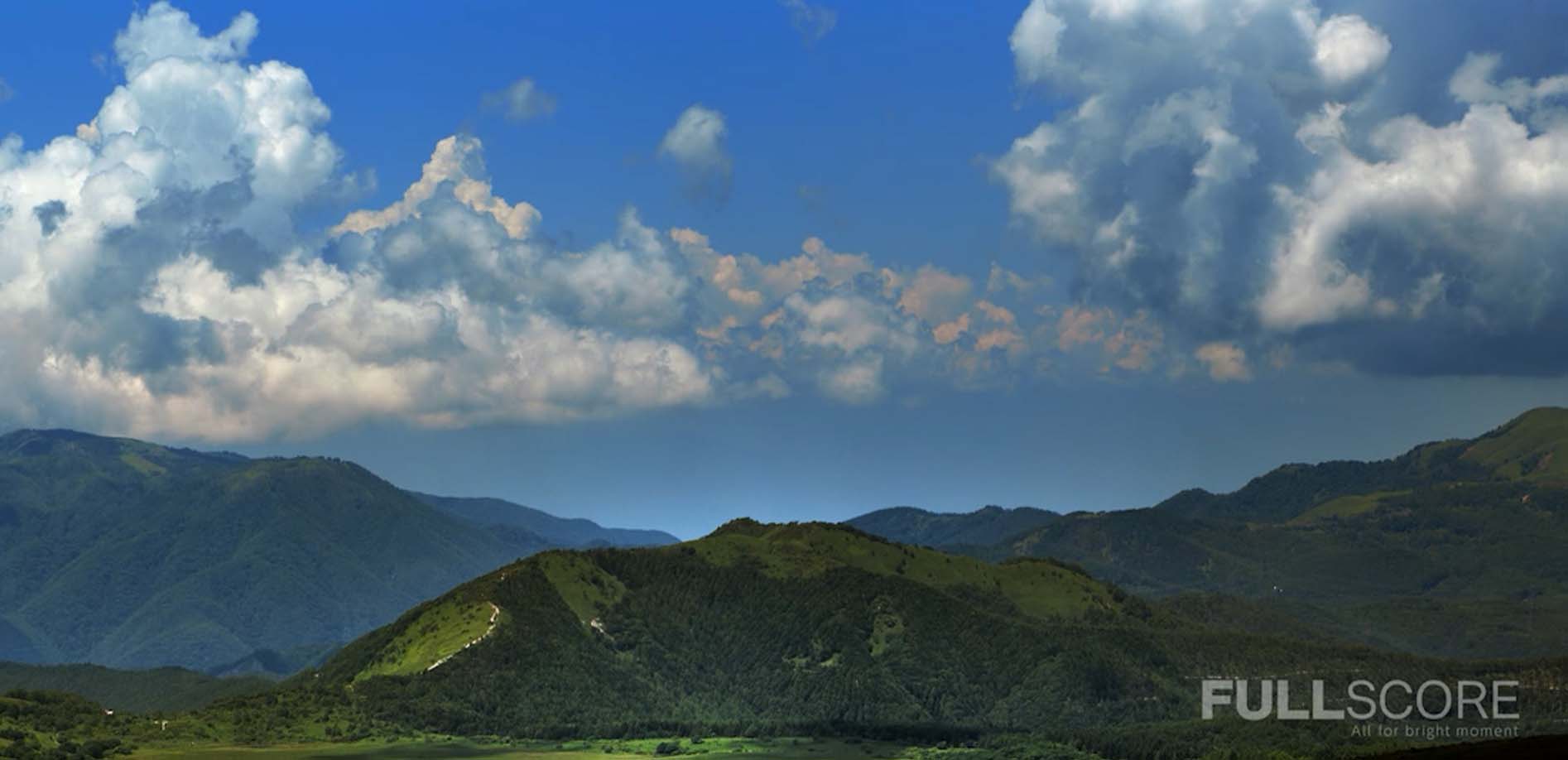 霧ヶ峰高原の夏 _12K WIDE 32:9